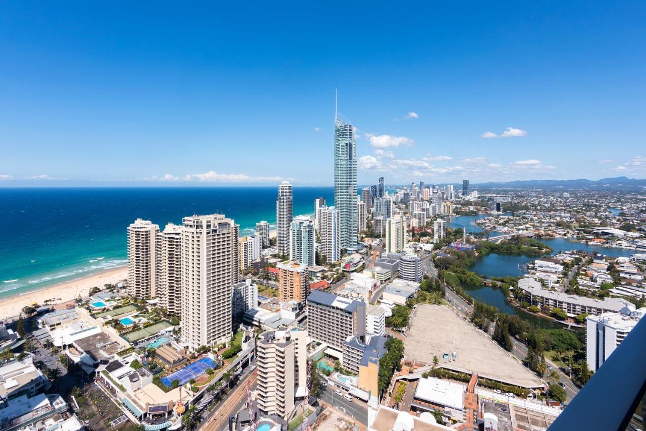 Circle On Cavill - Hosted By Coastal Letting Apartamento Gold Coast Exterior foto