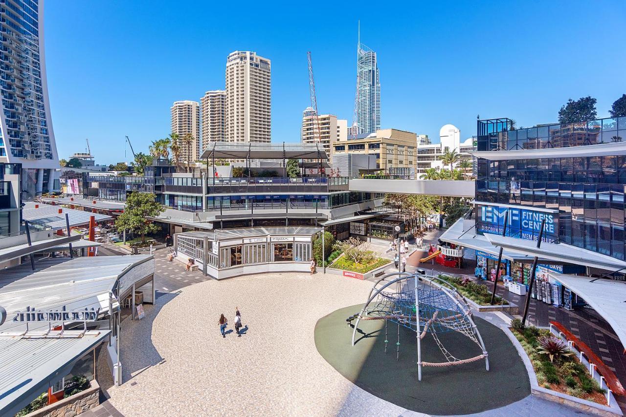 Circle On Cavill - Hosted By Coastal Letting Apartamento Gold Coast Exterior foto