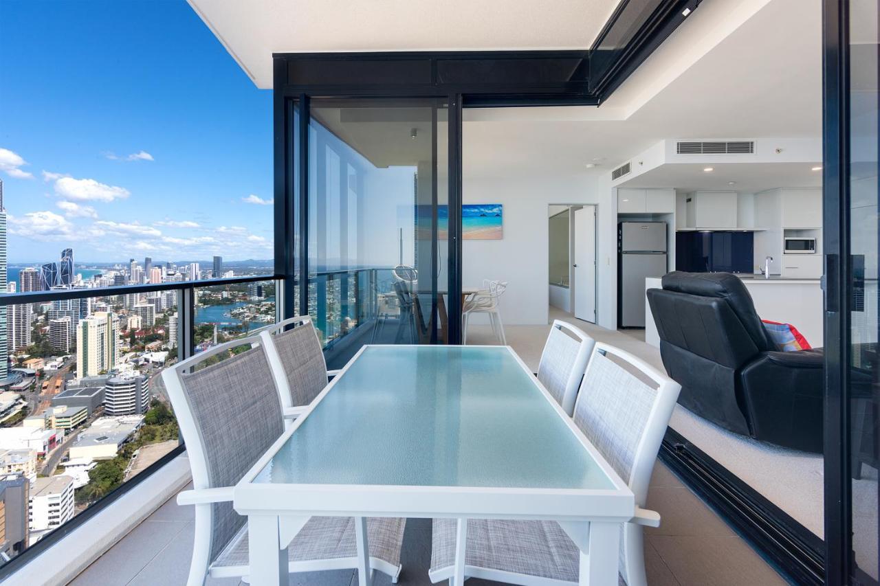 Circle On Cavill - Hosted By Coastal Letting Apartamento Gold Coast Exterior foto