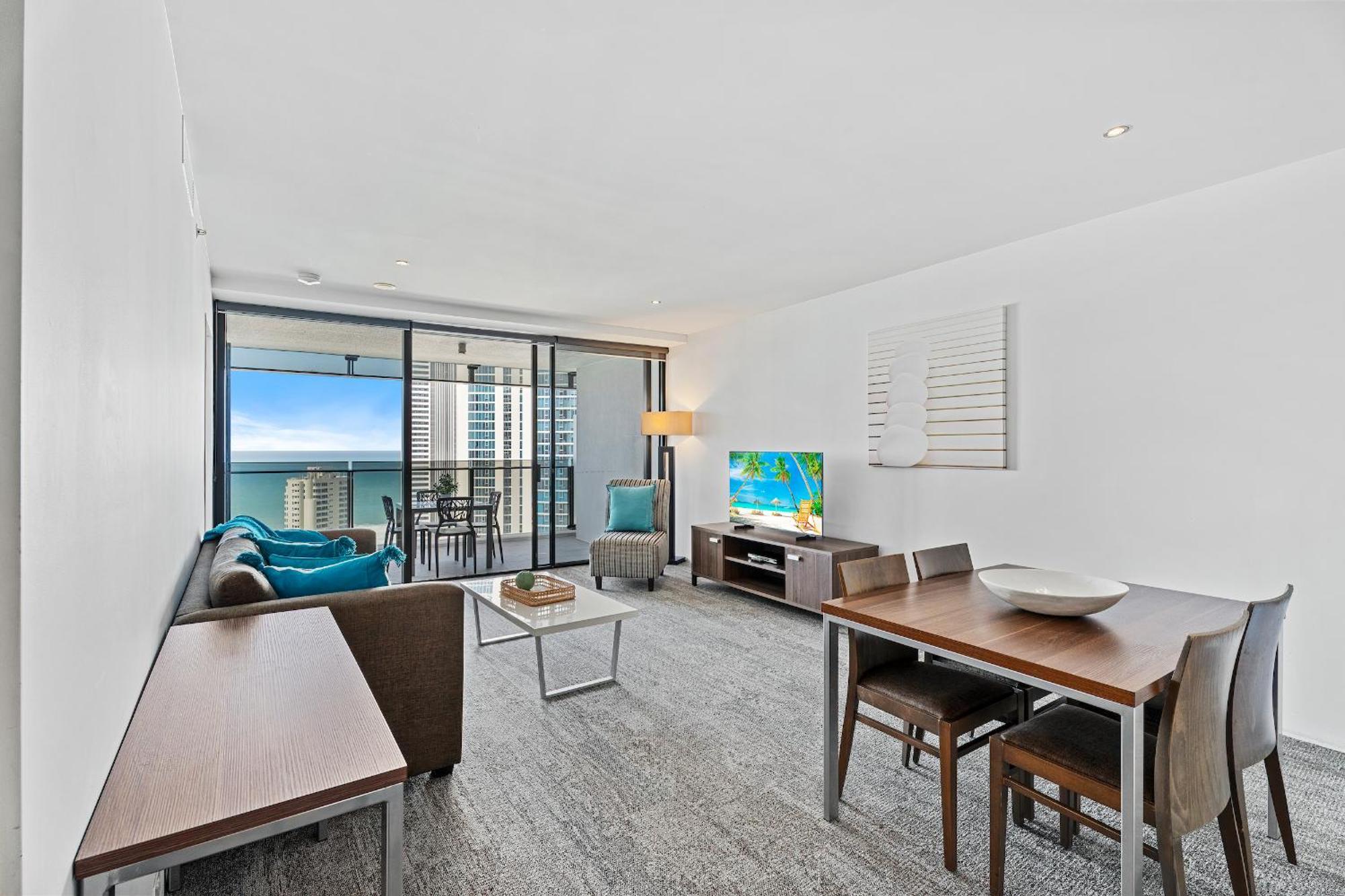 Circle On Cavill - Hosted By Coastal Letting Apartamento Gold Coast Exterior foto