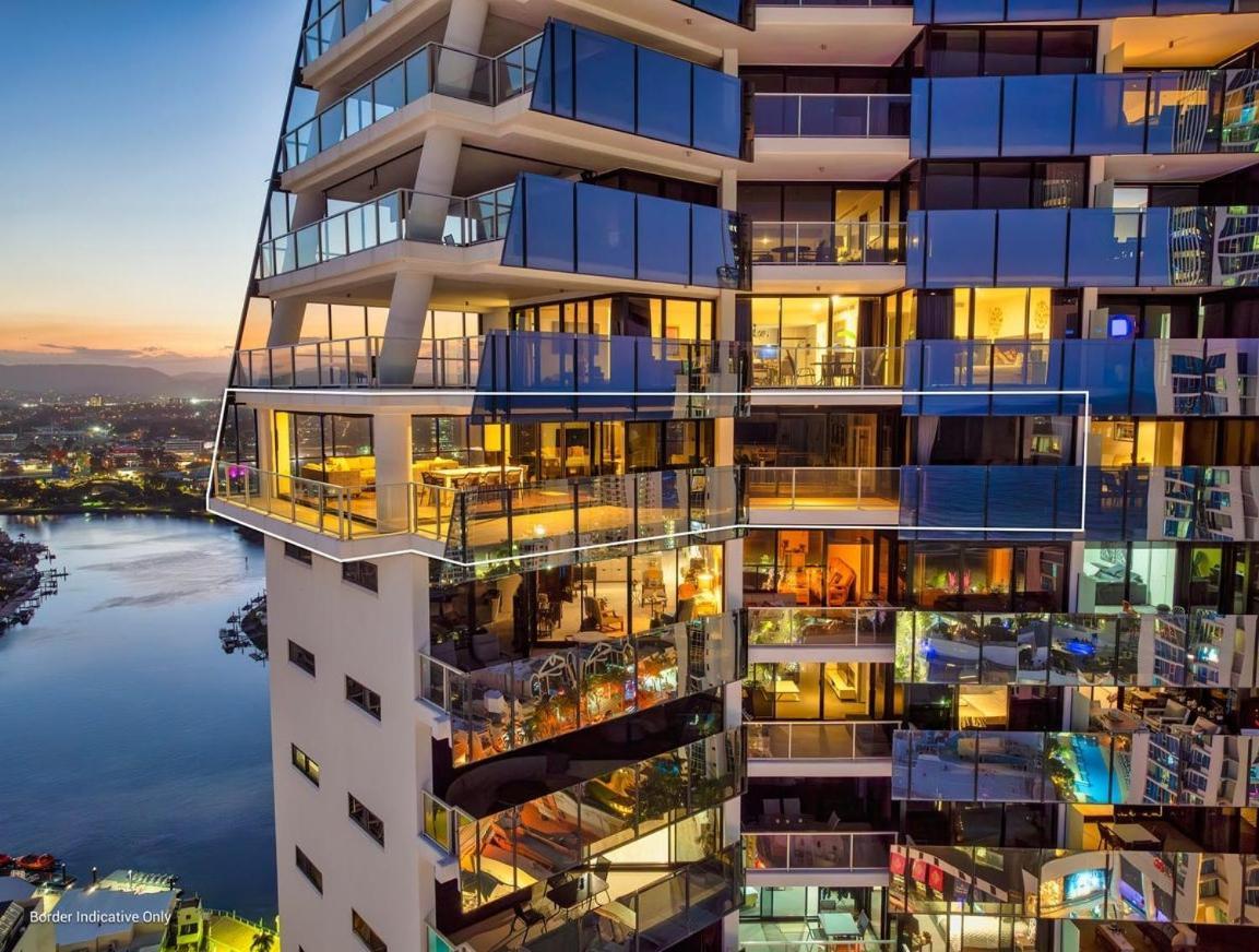 Circle On Cavill - Hosted By Coastal Letting Apartamento Gold Coast Exterior foto